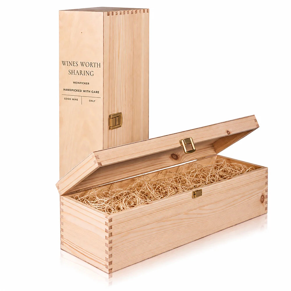 Holzgeschenkbox für Wein mit Holzwolle – geöffnet und geschlossen